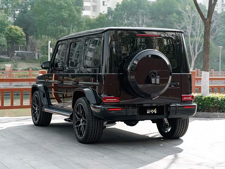 Фото 7 - Mercedes-Benz G-Class AMG