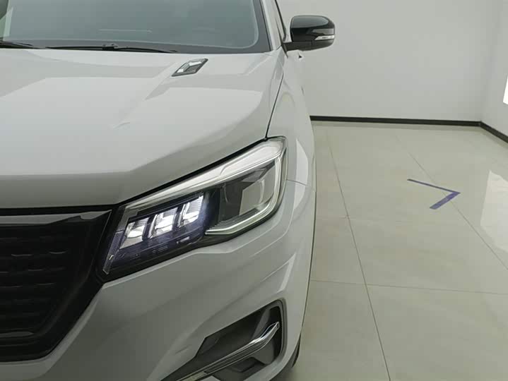 Фото 5 - Changan CS75