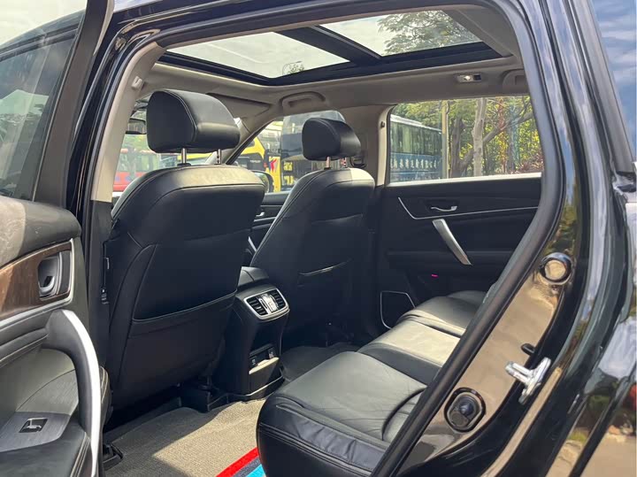 Фото 5 - Honda Avancier