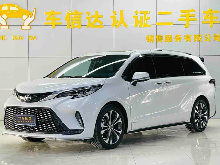 Фото 1 - Toyota Granvia