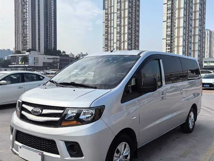 Фото 2 - JAC Refine M3