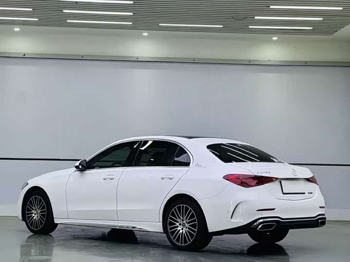 Фото 8 - Mercedes-Benz C-Class