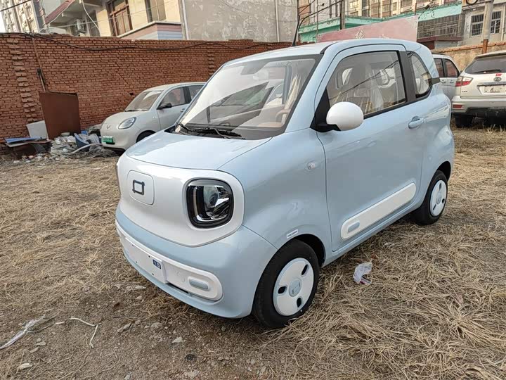 Фото 2 - Bestune Pony