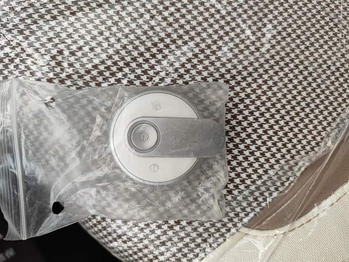 Фото 9 - Bestune Pony