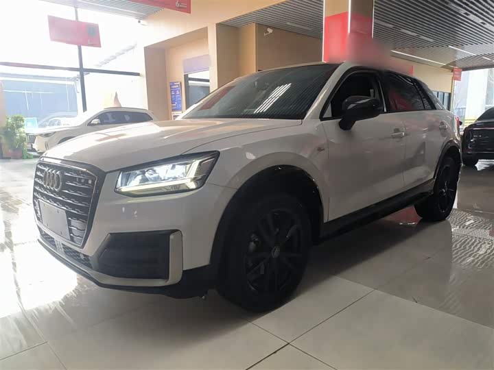 Фото 2 - Audi Q2L