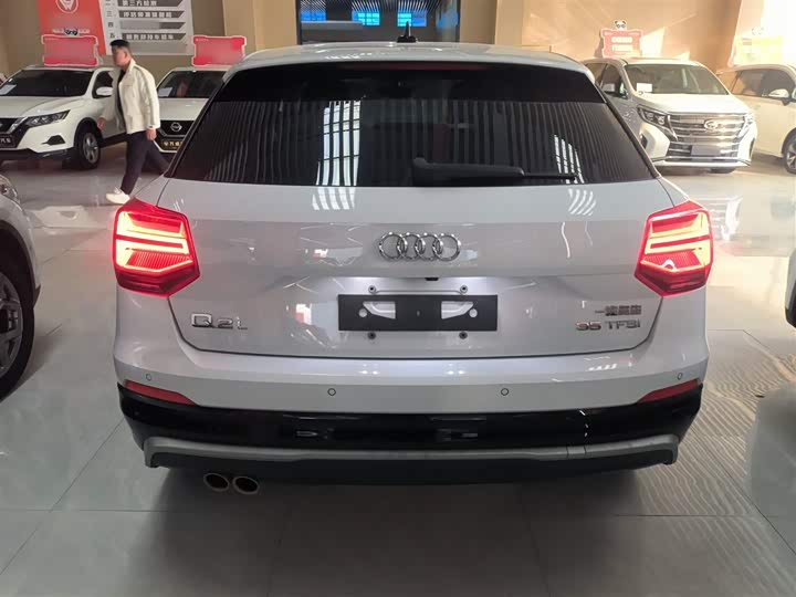 Фото 6 - Audi Q2L