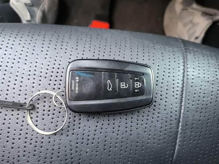 Фото 9 - Toyota Avalon