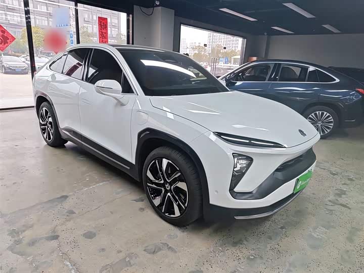 Фото 4 - Nio EC6