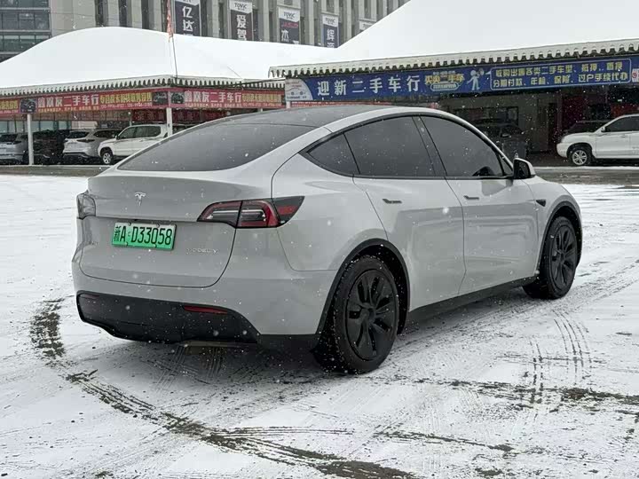 Фото 7 - Tesla Model Y