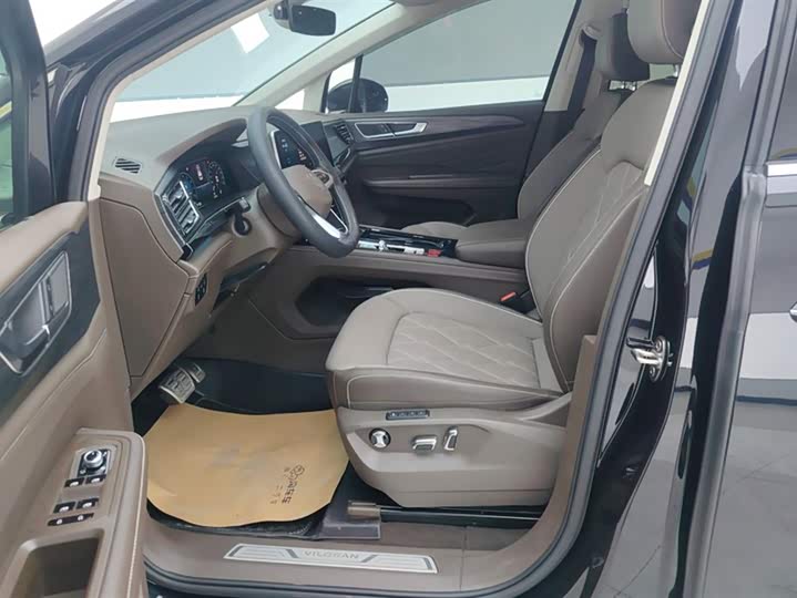 Фото 9 - Volkswagen Viloran