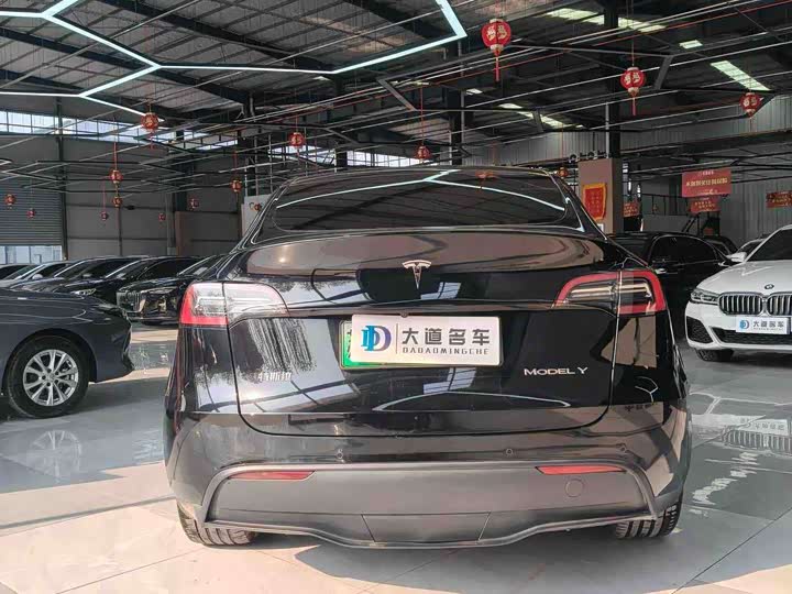 Фото 4 - Tesla Model Y