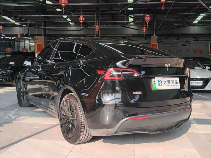 Фото 5 - Tesla Model Y