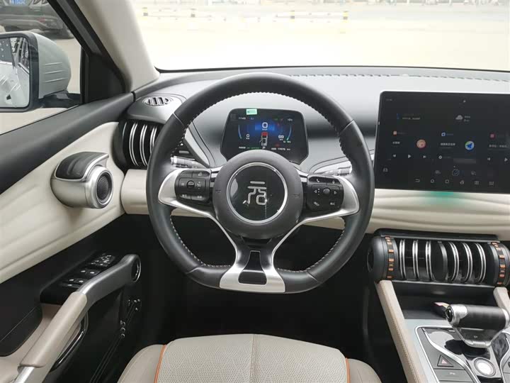 Фото 3 - BYD Yuan Plus