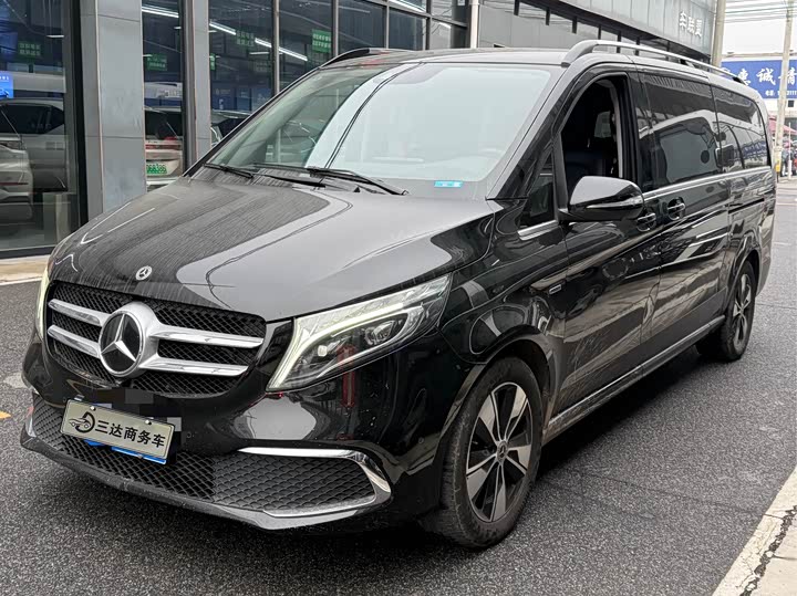 Фото 1 - Mercedes-Benz V-Class