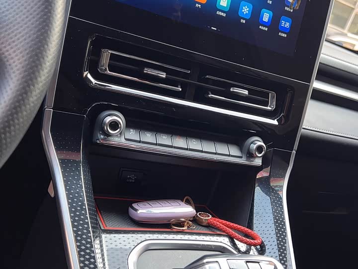 Фото 7 - Haval M6