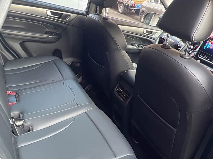 Фото 9 - Haval M6