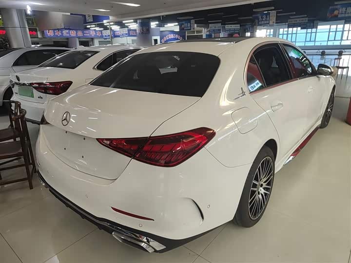 Фото 7 - Mercedes-Benz C-Class