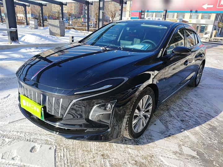 Фото 2 - Hongqi E-QM5