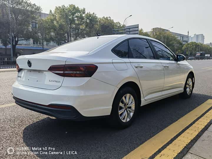 Фото 5 - Volkswagen Lavida