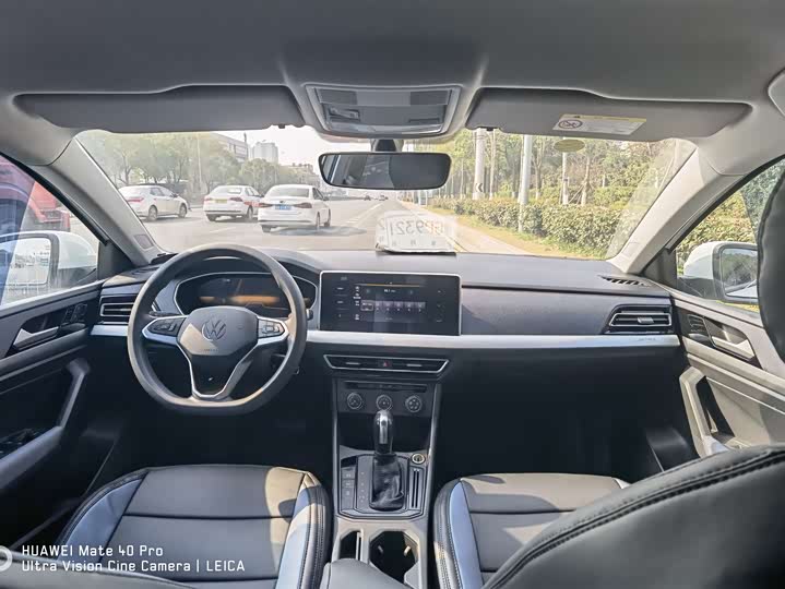 Фото 9 - Volkswagen Lavida