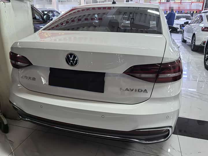 Фото 4 - Volkswagen Lavida