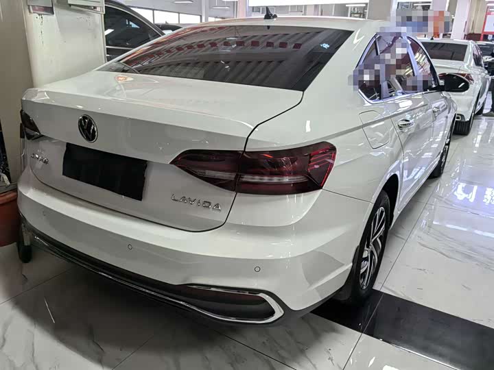 Фото 5 - Volkswagen Lavida