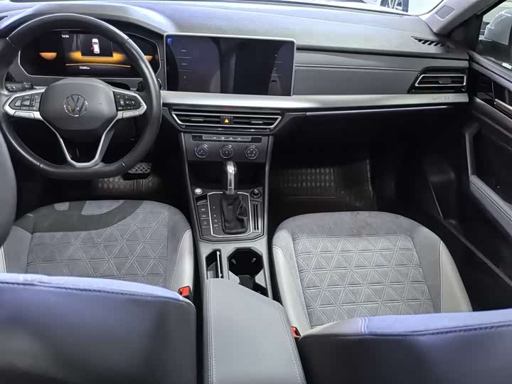 Фото 7 - Volkswagen Lavida