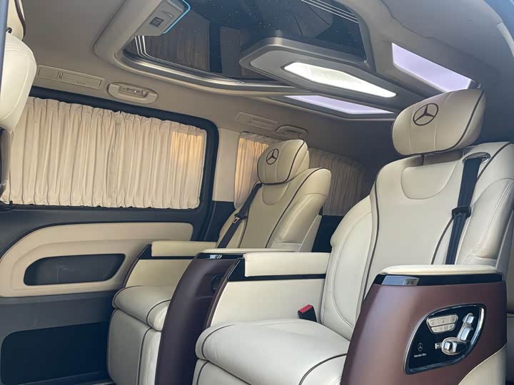 Фото 9 - Mercedes-Benz Vito