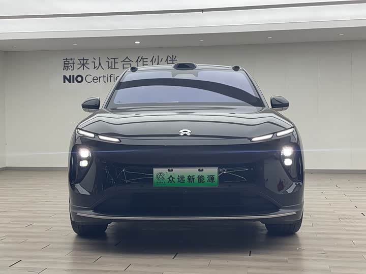 Фото 3 - Nio EC6