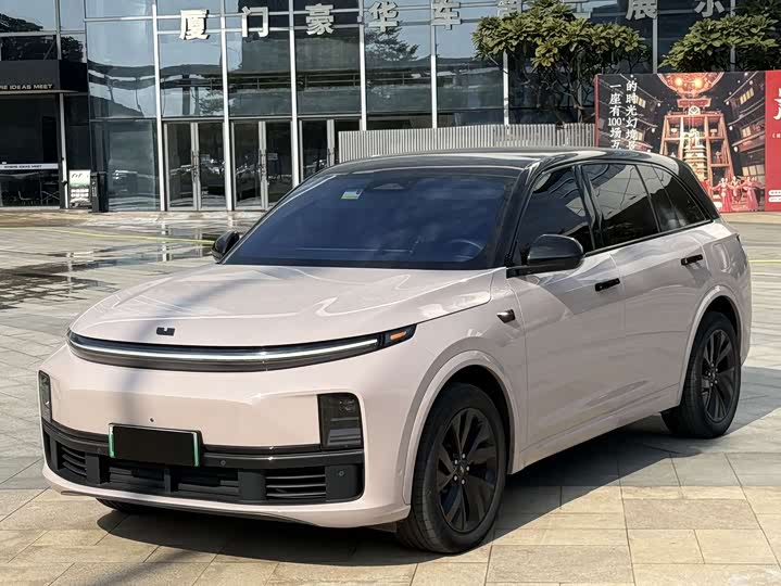 Фото 1 - LiXiang L7