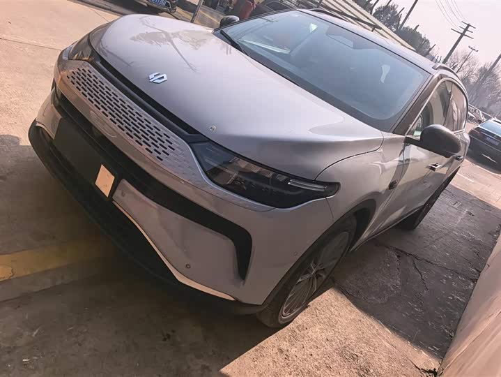 Фото 1 - Leapmotor C11