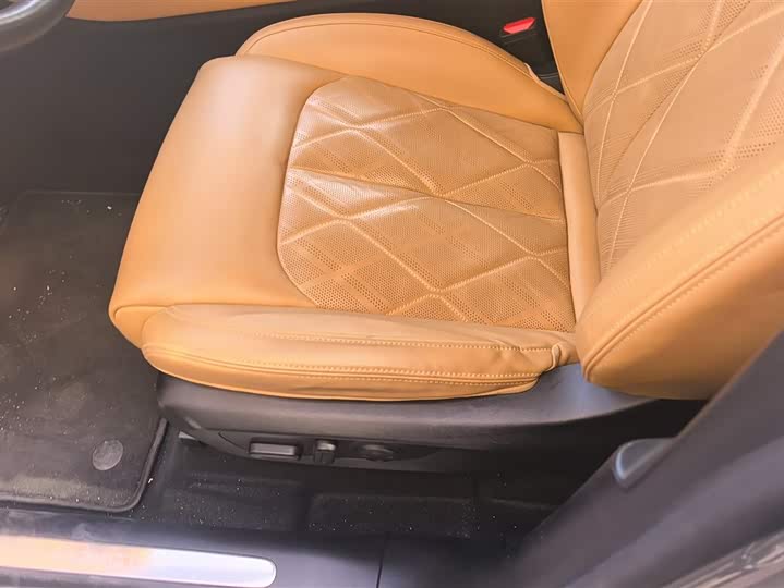 Фото 9 - Leapmotor C11