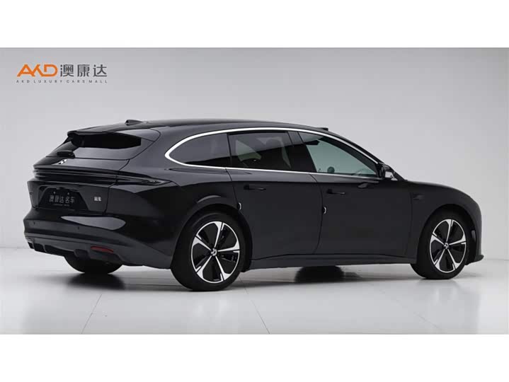 Фото 3 - Nio ET5T