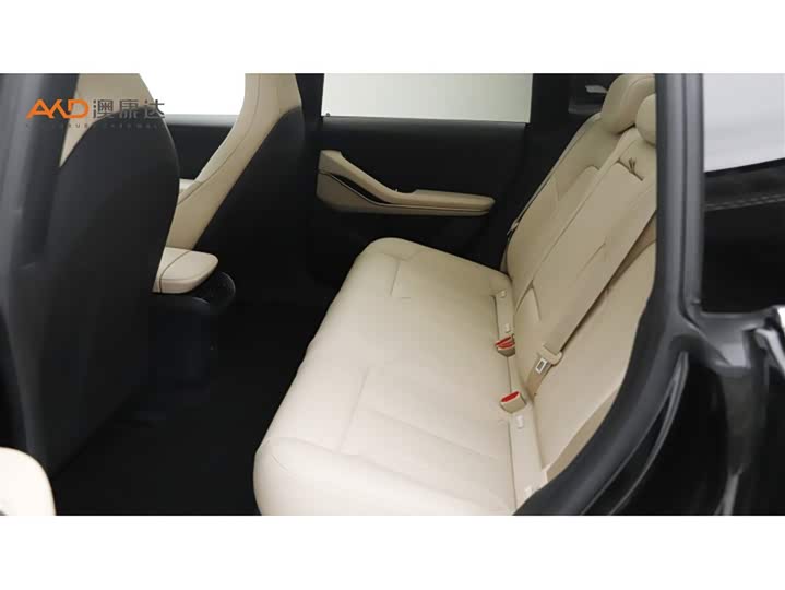 Фото 7 - Nio ET5T