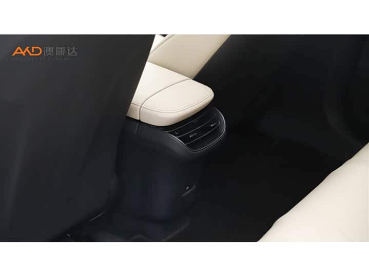 Фото 9 - Nio ET5T