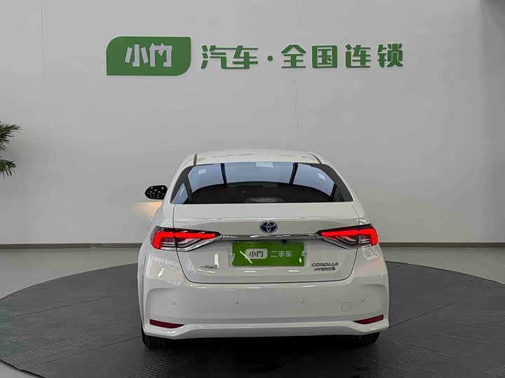 Фото 6 - Toyota Corolla