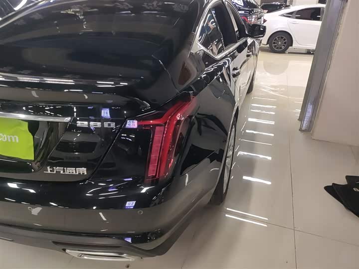 Фото 8 - Cadillac CT5