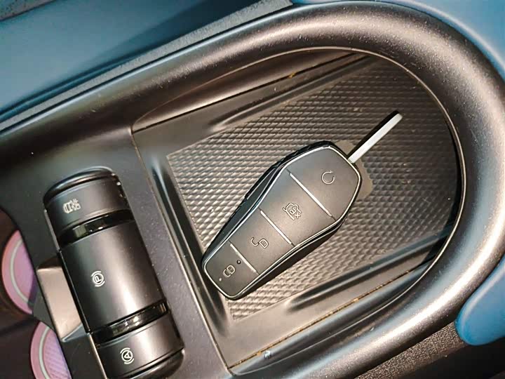 Фото 9 - BYD Dolphin