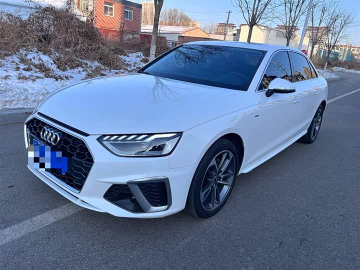 Фото 1 - Audi A4L