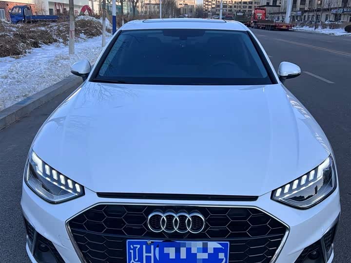 Фото 2 - Audi A4L