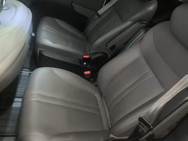 Фото 4 - Maxus Mifa 7