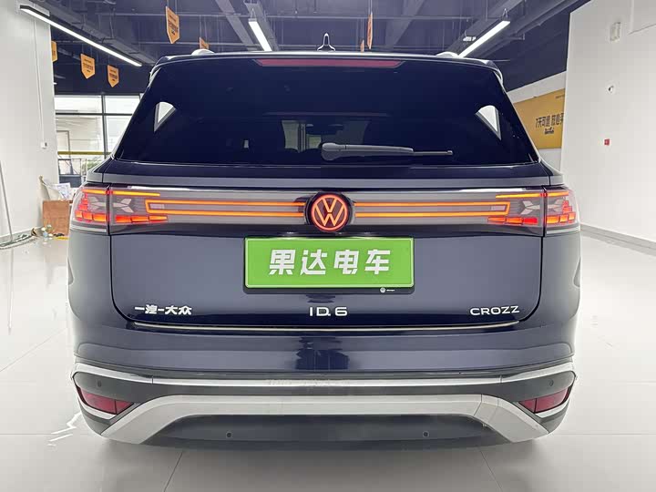 Фото 5 - Volkswagen ID.6 Crozz