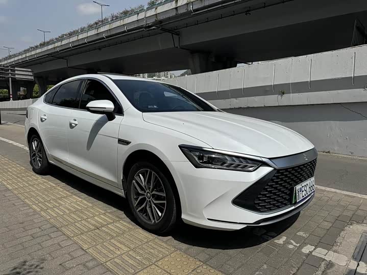 Фото 3 - BYD Qin Plus