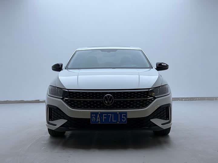 Фото 2 - Volkswagen Lavida