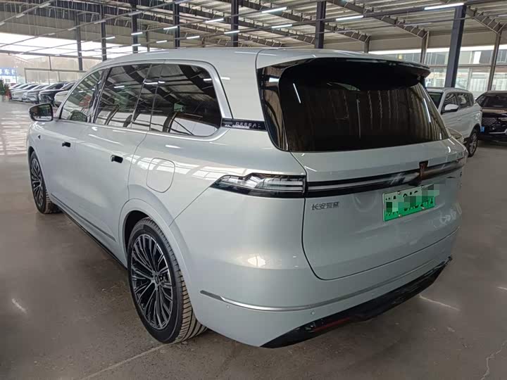 Фото 5 - Changan Deepal S09