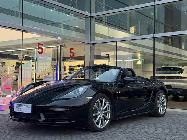 Фото 1 - Porsche 718