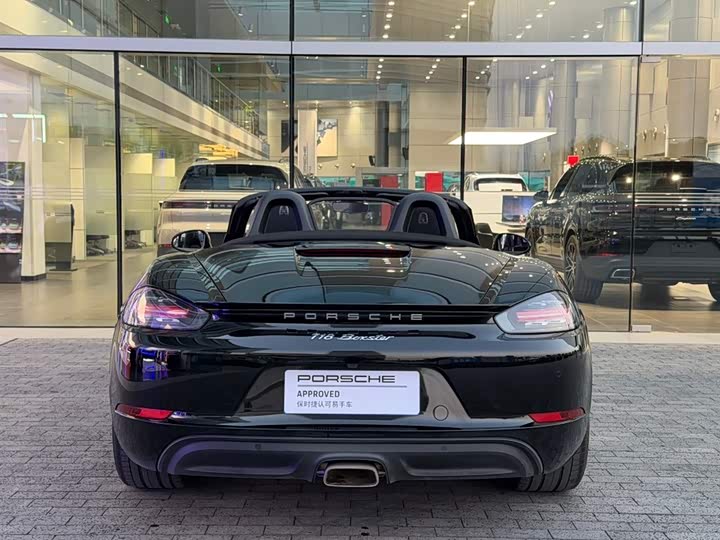 Фото 4 - Porsche 718