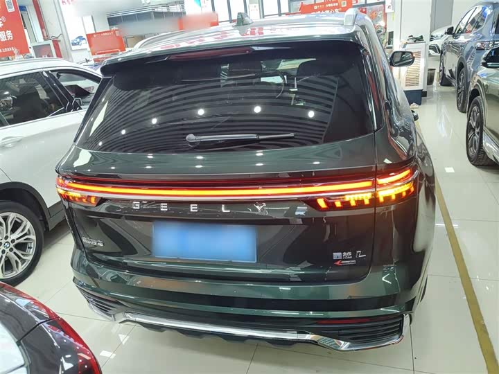 Фото 6 - Geely Monjaro