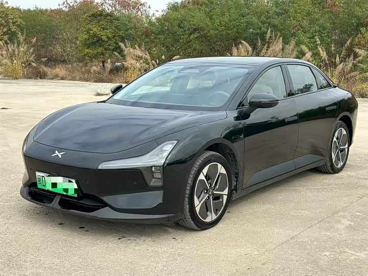 Фото 1 - XPeng Mona M03