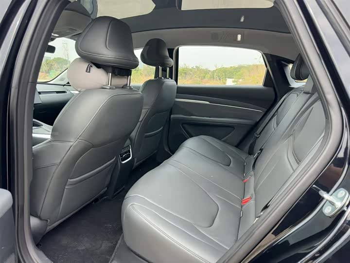 Фото 5 - XPeng Mona M03